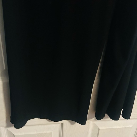 Perceptions 2-Piece Set Sleeveless Top w/Detail, Wide Leg Elastic Waist Pants 12 - Picture 8 of 11